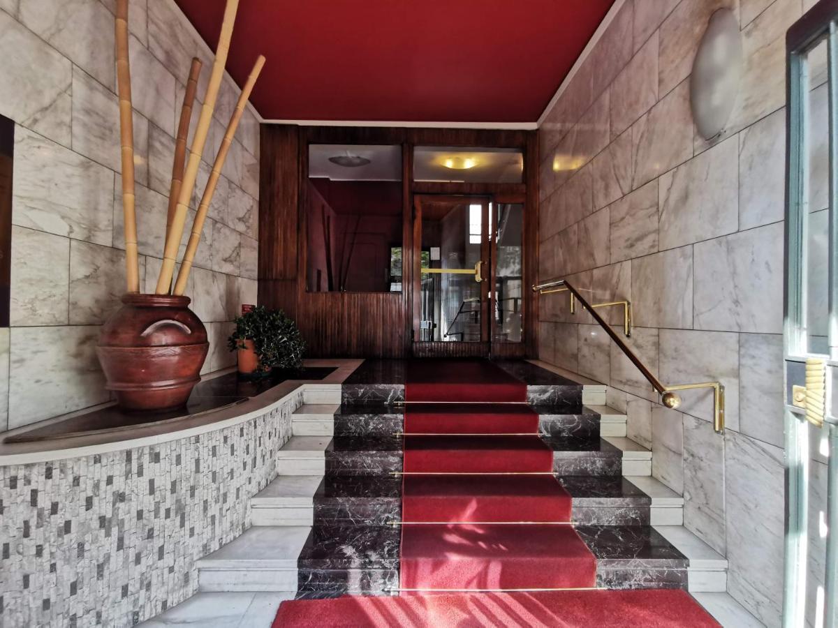 Pergolesi Apartment Milan
